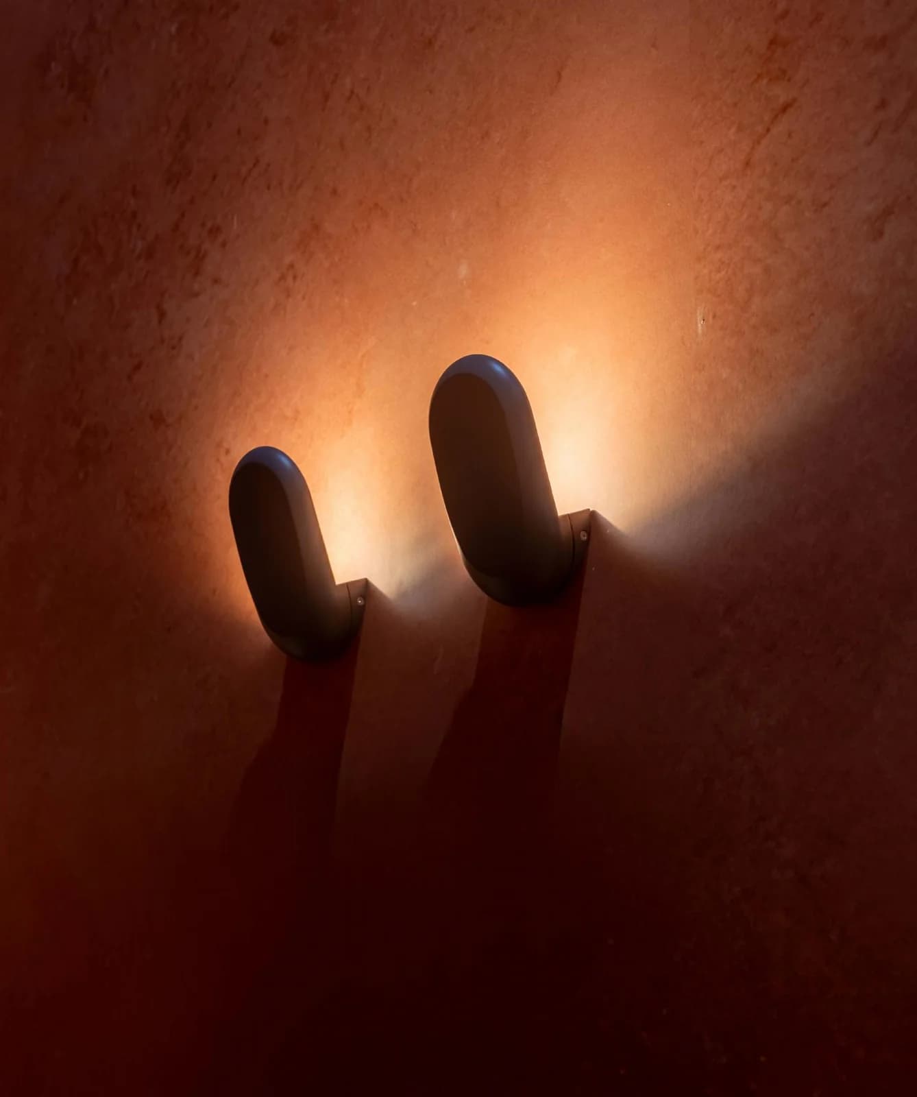 Up-down light effect from the Facade & Linear Lighting collection