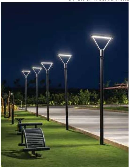 Park and promenade poles from the Street, Area & Pole Lighting collection
